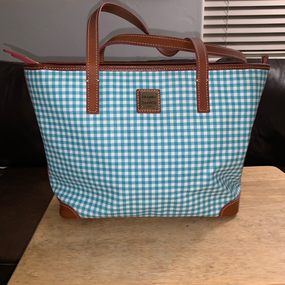 Dooney & Bourke signature tote